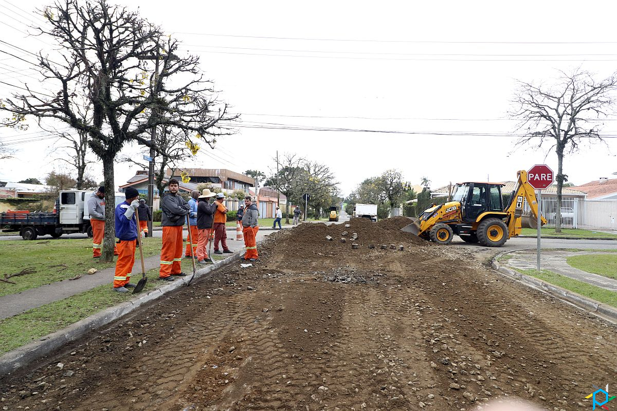 Obras no asfalto acabam buracos em ruas do Jardim das Américas