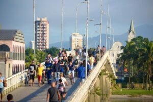 Uso da máscara continua obrigatório nos ônibus em Paranaguá