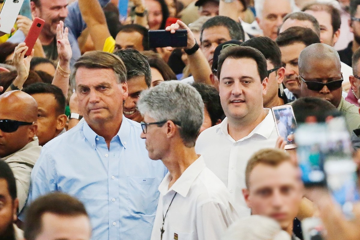Apoio? Ratinho Junior recebe Bolsonaro no Paraná e sinaliza aproximação