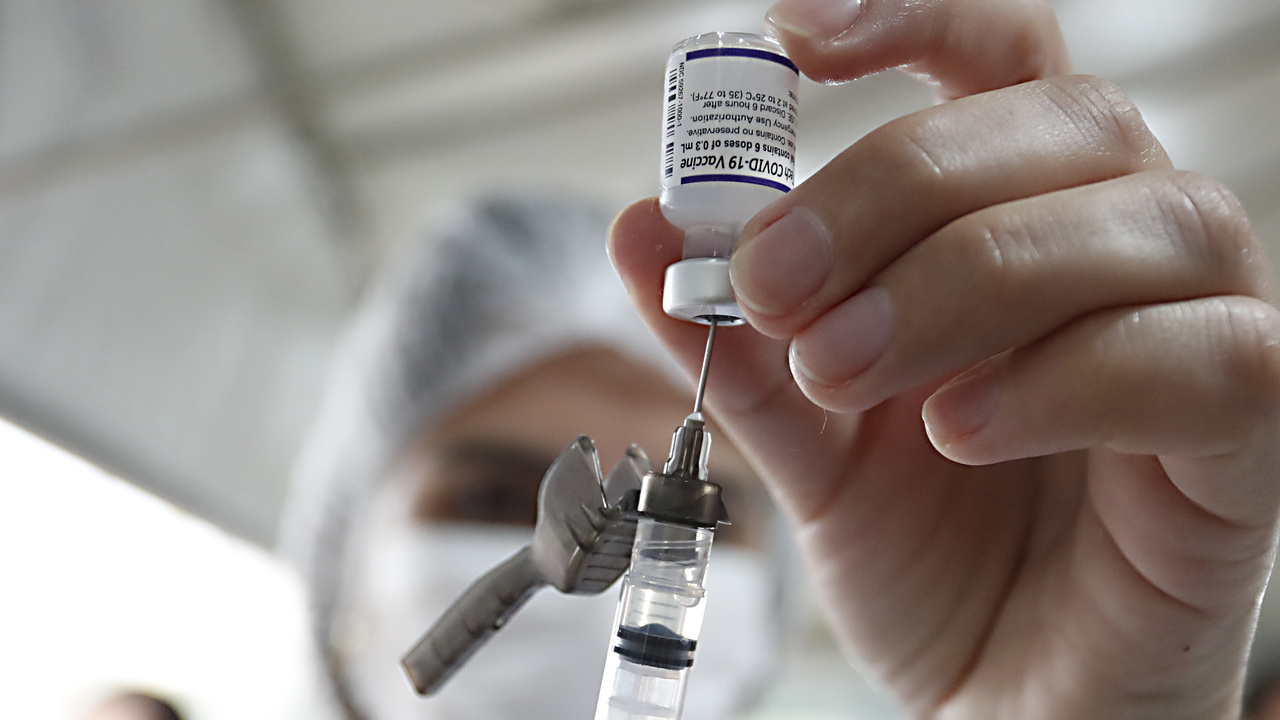 Curitiba espera vacinar 100 mil pessoas contra a covid 19 nesta semana