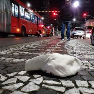 Idoso de 85 anos morre atropelado por biarticulado em acidente no Juvevê