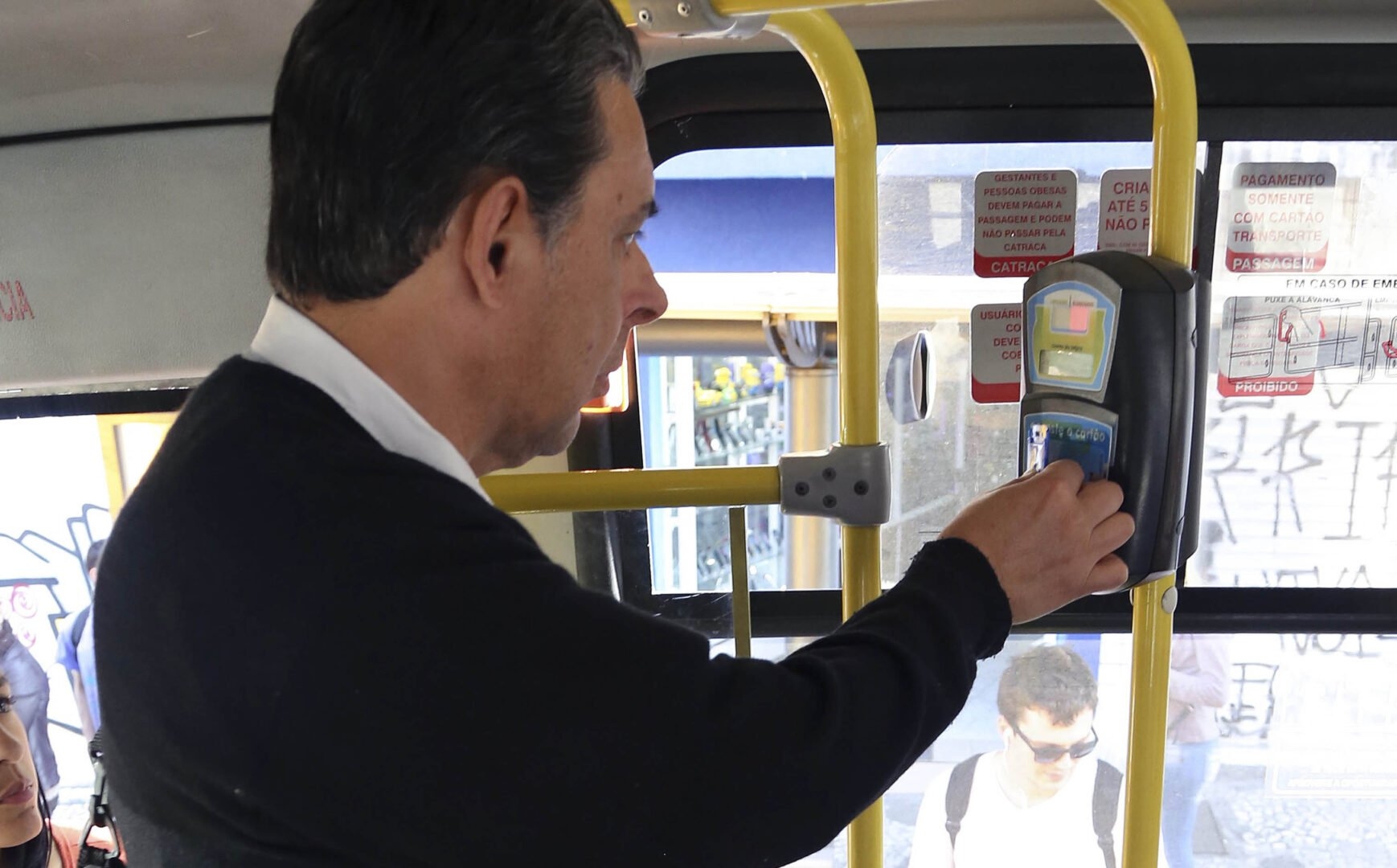 Mais dez linhas terão pagamento exclusivo com cartão transporte em Curitiba