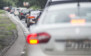 Movimento nas estradas do Paraná no feriado de Tiradentes