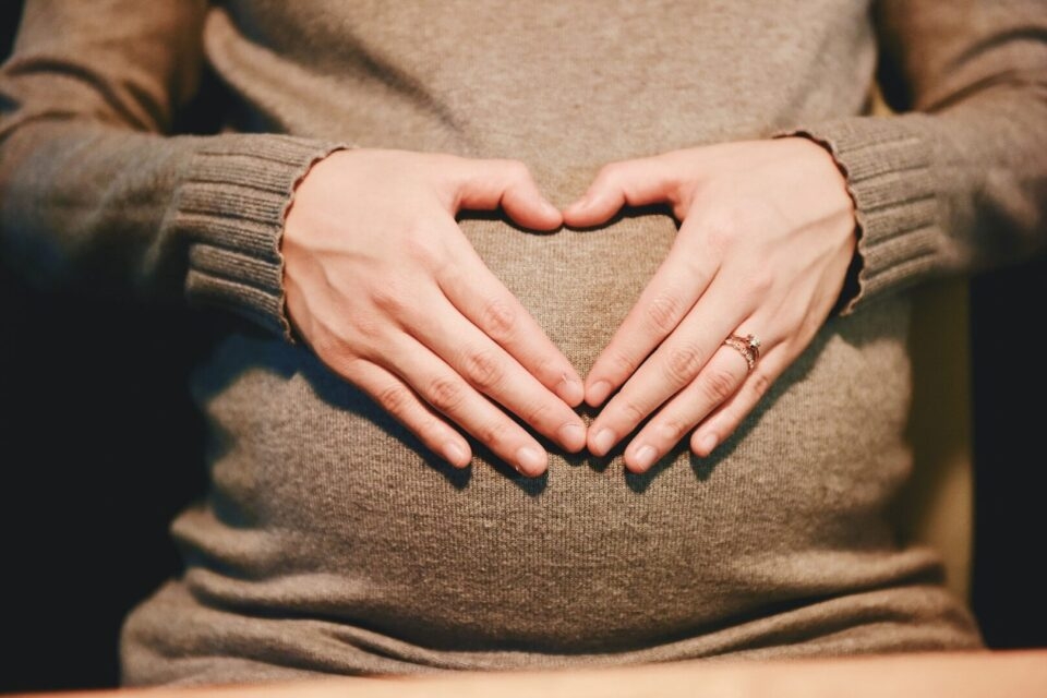 Por ganância, mãe faz filha abortar bebê de 7 meses em Campo Grande: 