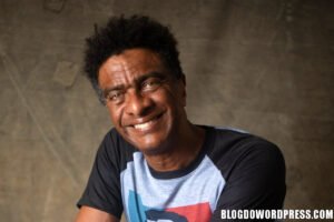 Ex "Casseta e Planeta", Helio de La Peña faz show de stand up em Curitiba