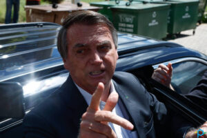 Revisão de sigilos de Bolsonaro aponta uso do Estado nas eleições, diz CGU   Banda B