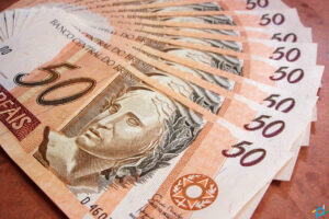 Nota Curitibana sorteia R$ 50 mil e mais prêmios