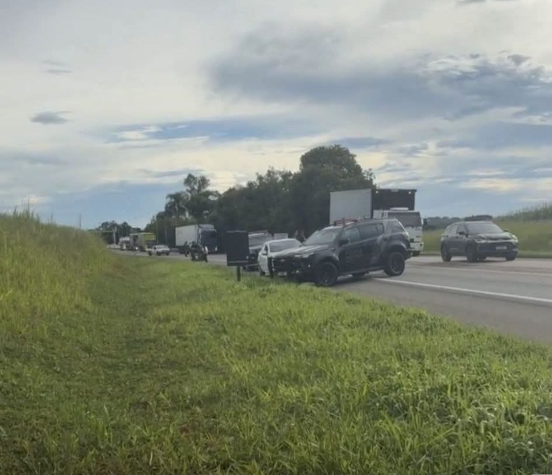 TORNOZELADOS MORREM APÓS CONFRONTO COM A RONE NA BR-476, EM ARAUCÁRIA.