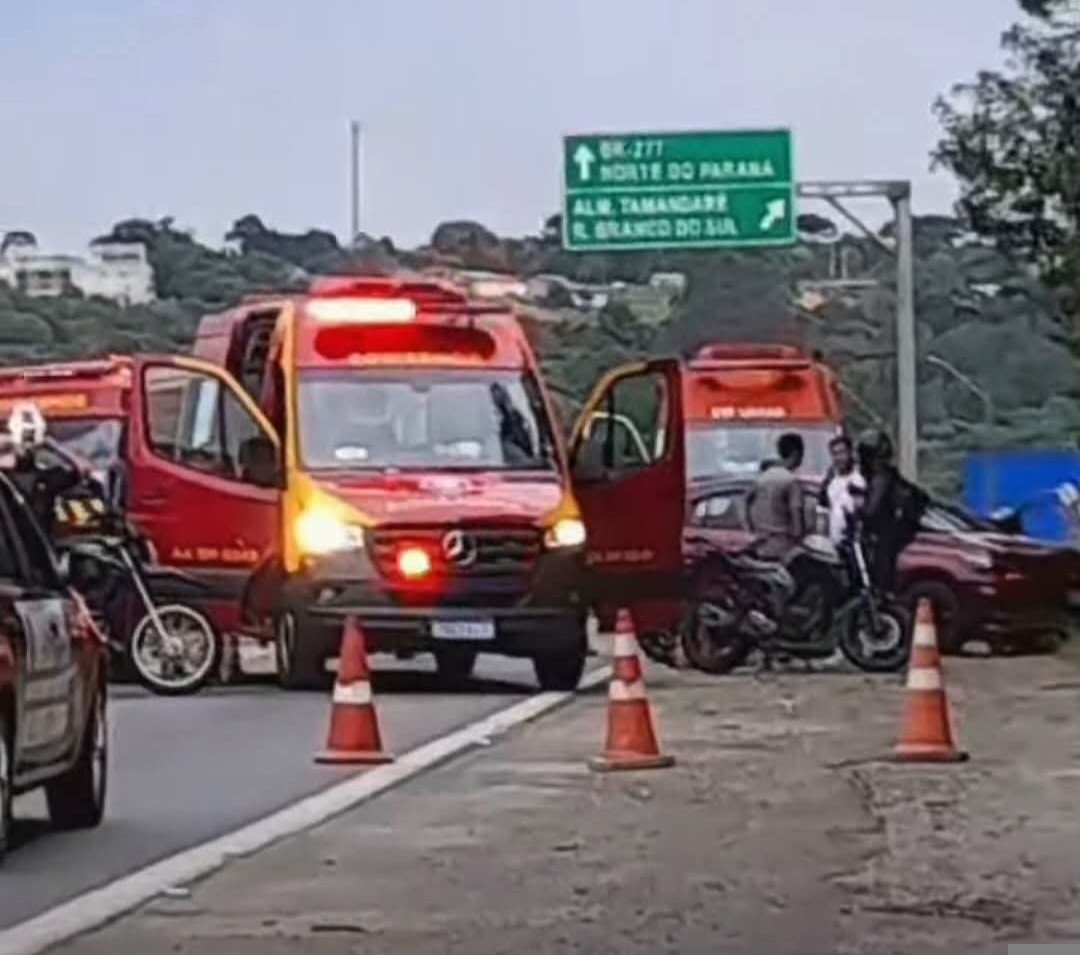 MOTOCICLISTA FICA FERIDO EM ACIDENTE NO CONTORNO NORTE EM ALMIRANTE TAMANDARÉ.