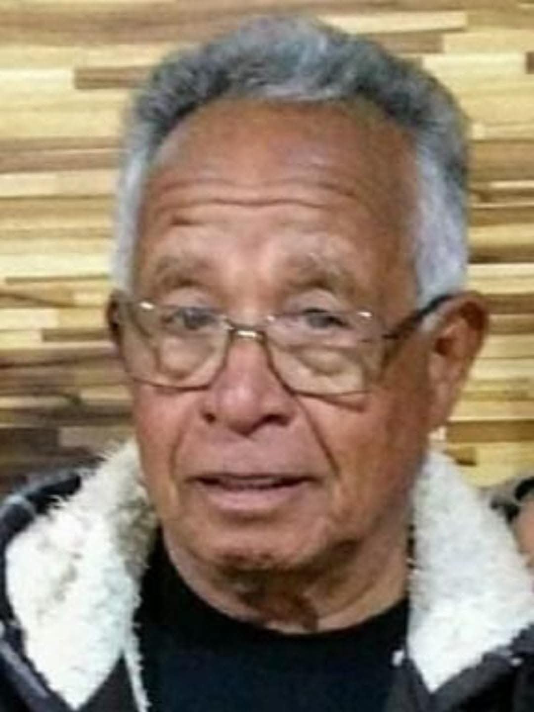 GENRO TENTA ALIMENTAR PITBULL COM RESTOS DE IDOSO ESQUARTEJADO EM CAMPO MAGRO.