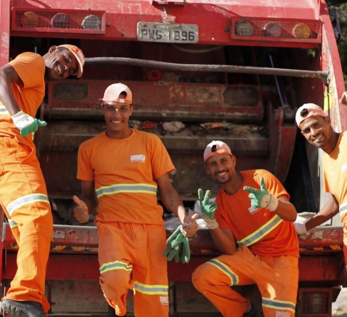 A CÂMARA DOS DEPUTADOS APROVOU UM PROJETO DE LEI QUE ESTABELECE UM PISO SALARIAL NACIONAL DE R$ 3 MIL PARA OS GARIS