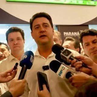 ANÚNCIO DE CANDIDATO CANDIDATO APOIADO POR RATINHO JUNIOR DEVE SAIR ATÉ DIA 30.