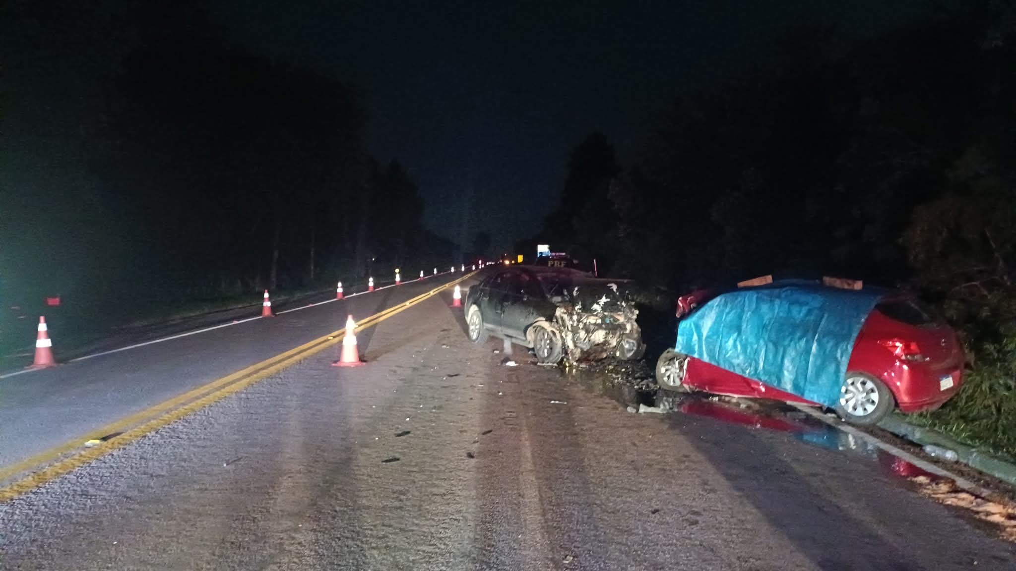 TRAGÉDIA NA BR-116 DEIXA DOIS MORTOS E UM FERIDO GRAVE EM MANDIRITUBA.