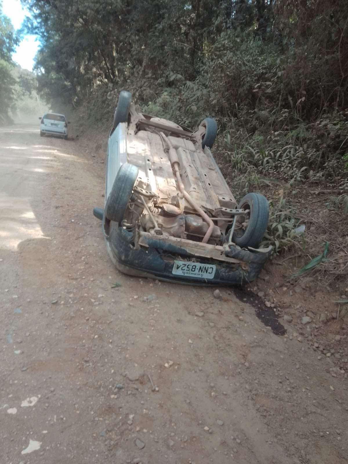 ACIDENTE PERTO DA PONTE CANELÃO