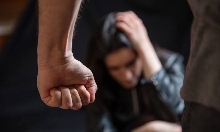 BRASIL REGISTRA ALTA NAS DENÚNCIAS DE VIOLÊNCIA CONTRA A MULHER NO PRIMEIRO TRIMESTRE DE 2026.