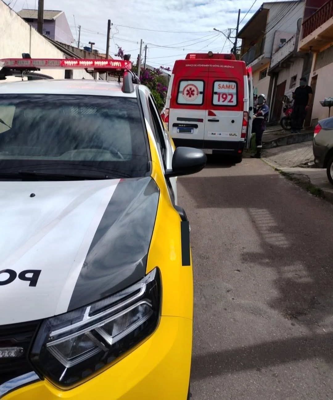 MÃE ENFRENTA GENRO PARA SALVAR FILHA DE AGRESSÕES E HOMEM FICA GRAVEMENTE FERIDO NO CIC.