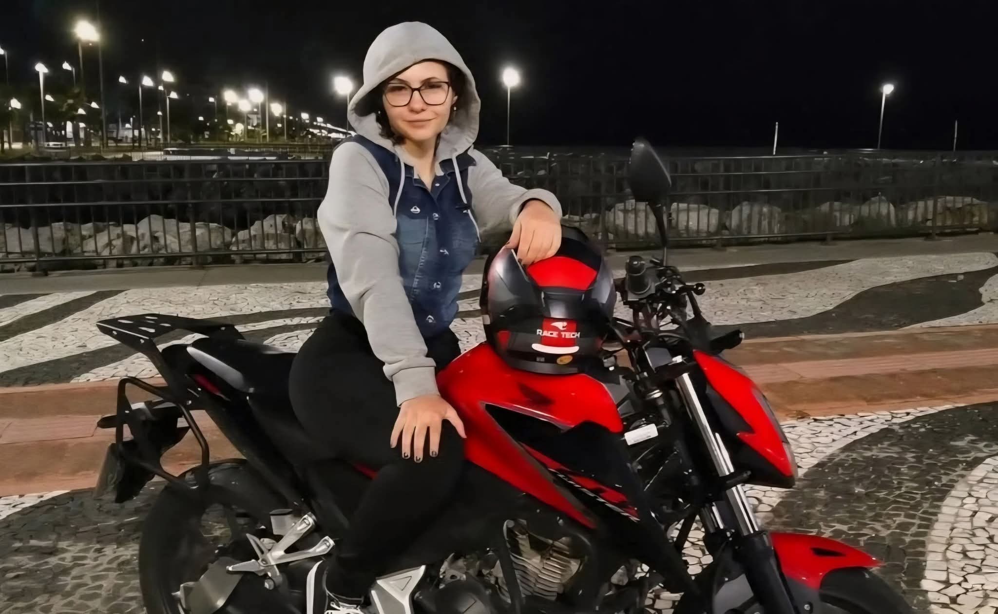 JOVEM MORRE APÓS SER ATINGIDA POR CAMINHONETE NA BR-277, EM CURITIBA