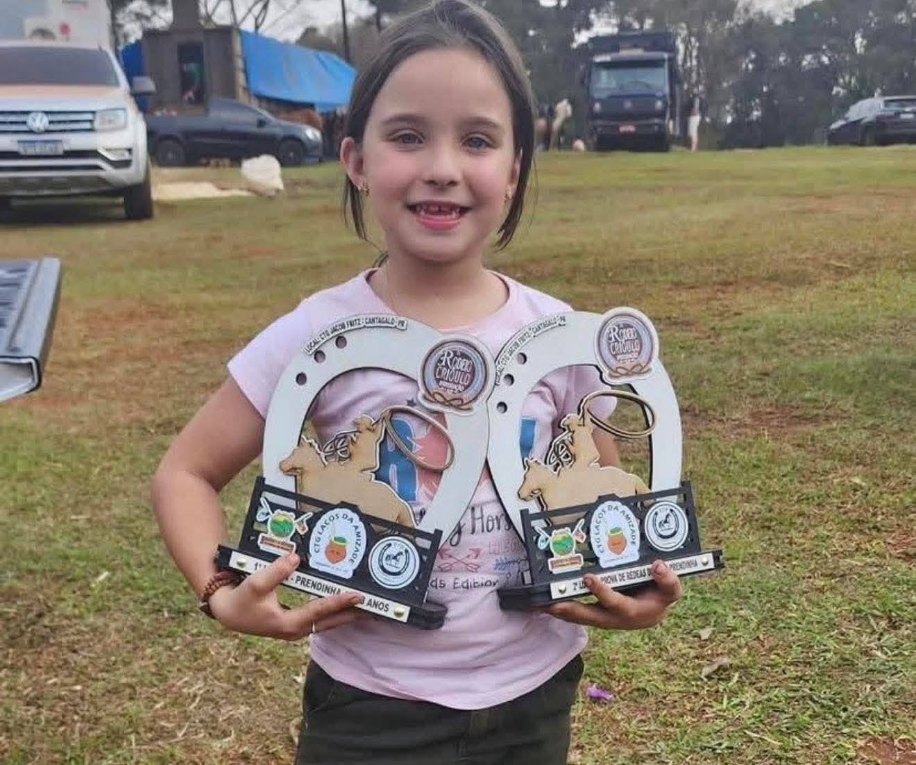 MENINA DE 9 ANOS MORRE APÓS CAIR DE CAVALO.