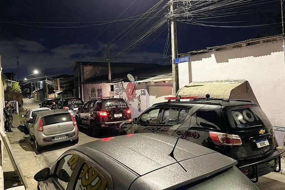 OPERAÇÃO CONTRA ORGANIZAÇÃO CRIMINOSA TEM CONFRONTO E SUSPEITO MORTO EM CURITIBA.