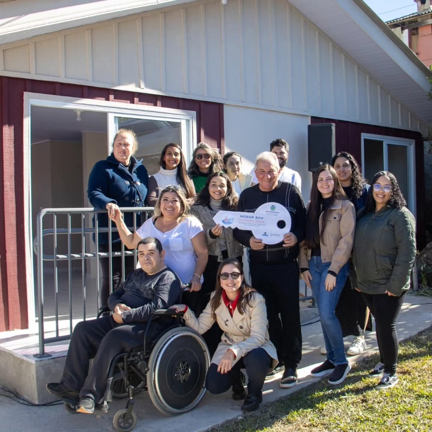 RIO BRANCO DO SUL ENTREGA PRIMEIRA CASA ADAPTADA DO PROGRAMA MORAR BEM ACESSIBILIDADE
