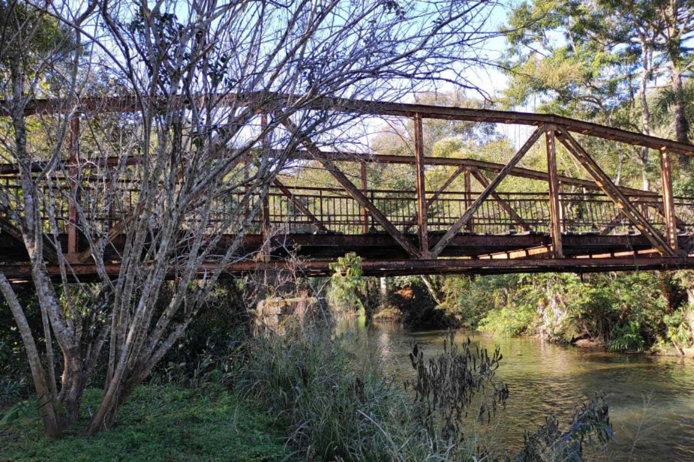 PONTE HISTÓRICA DO RIO PIEDADE SERÁ REVITALIZADA ENTRE RIO BRANCO DO SUL E CERRO AZUL.