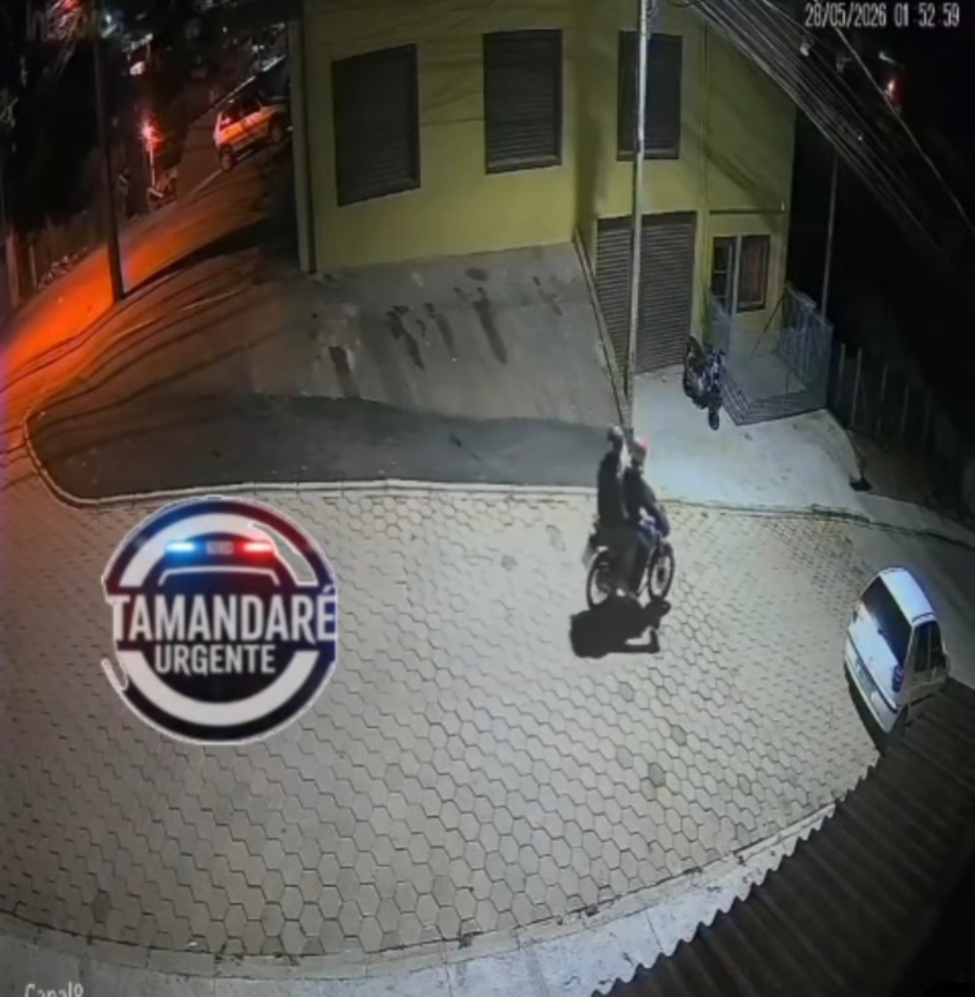 CÂMERAS REGISTRAM FURTO DE MOTOCICLETA EM ITAPERUÇU