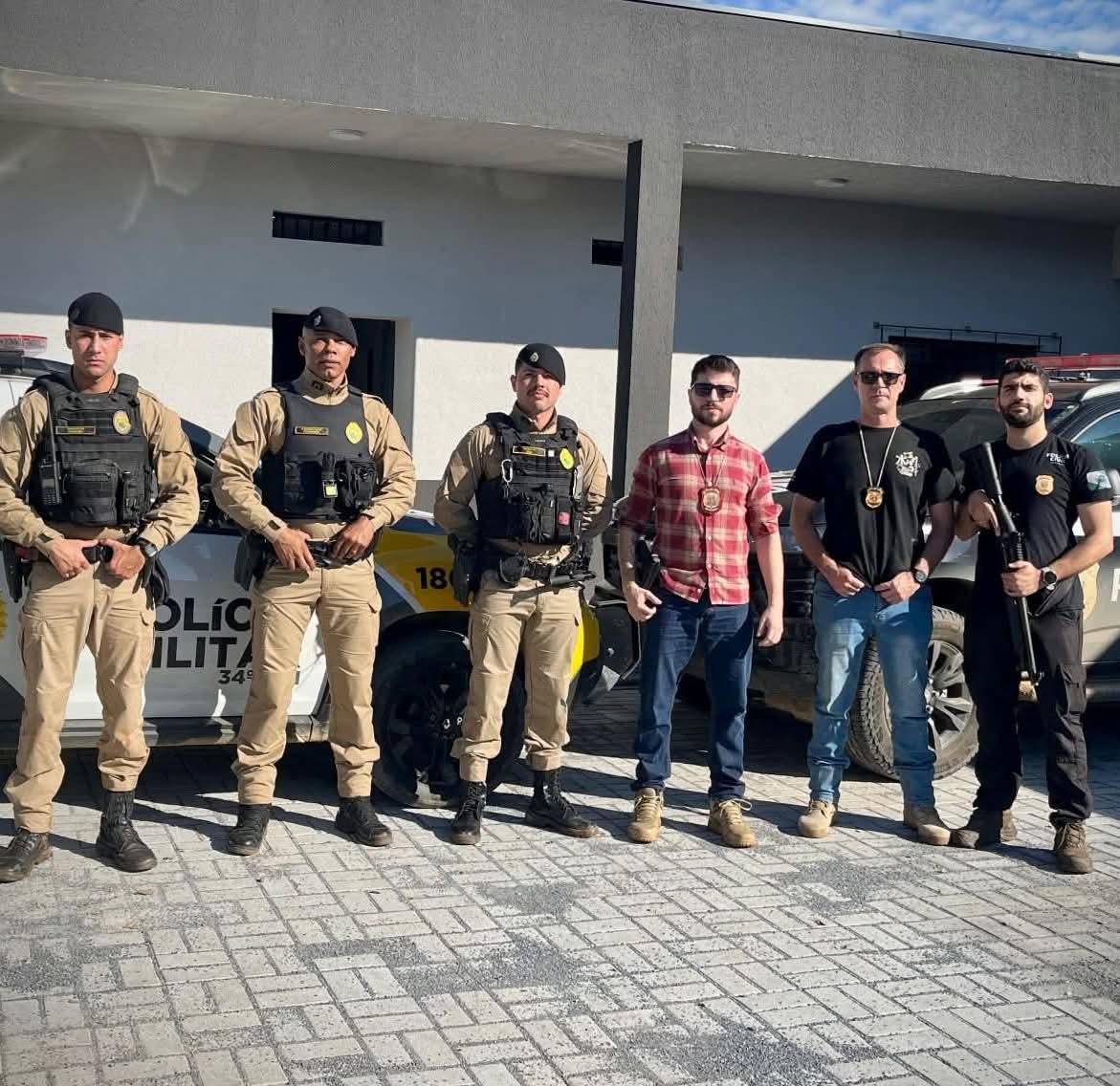 AÇÃO CONJUNTA ENTRE POLÍCIAS MILITAR E CIVIL RESULTA EM PRISÃO EM CERRO AZUL.