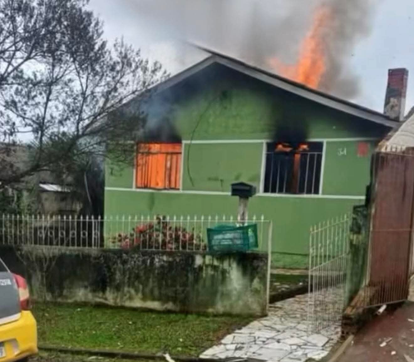 IDOSA ACAMADA MORRE CARBONIZADA EM INCÊNDIO NO PARANÁ.