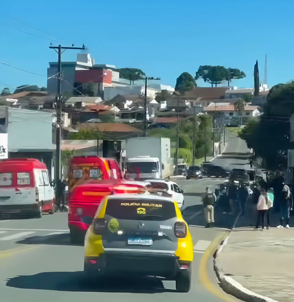 IDOSO MORRE APÓS SOFRER MAL SÚBITO NO TRÂNSITO E COLIDIR VEÍCULO EM CASTRO.