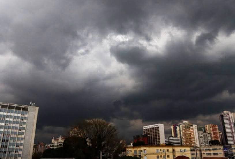 PARANÁ TEM ALERTA PARA TEMPESTADES APÓS TRÊS DIAS DE TEMPERATURAS NEGATIVAS.