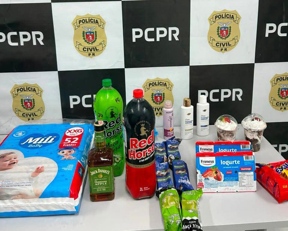 MULHER É PRESA POR APLICAR GOLPE DO FALSO PIX EM SUPERMERCADO