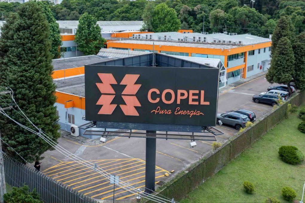 MUDANÇAS NA COPEL APÓS CRISES NO FORNECIMENTO DE ENERGIA