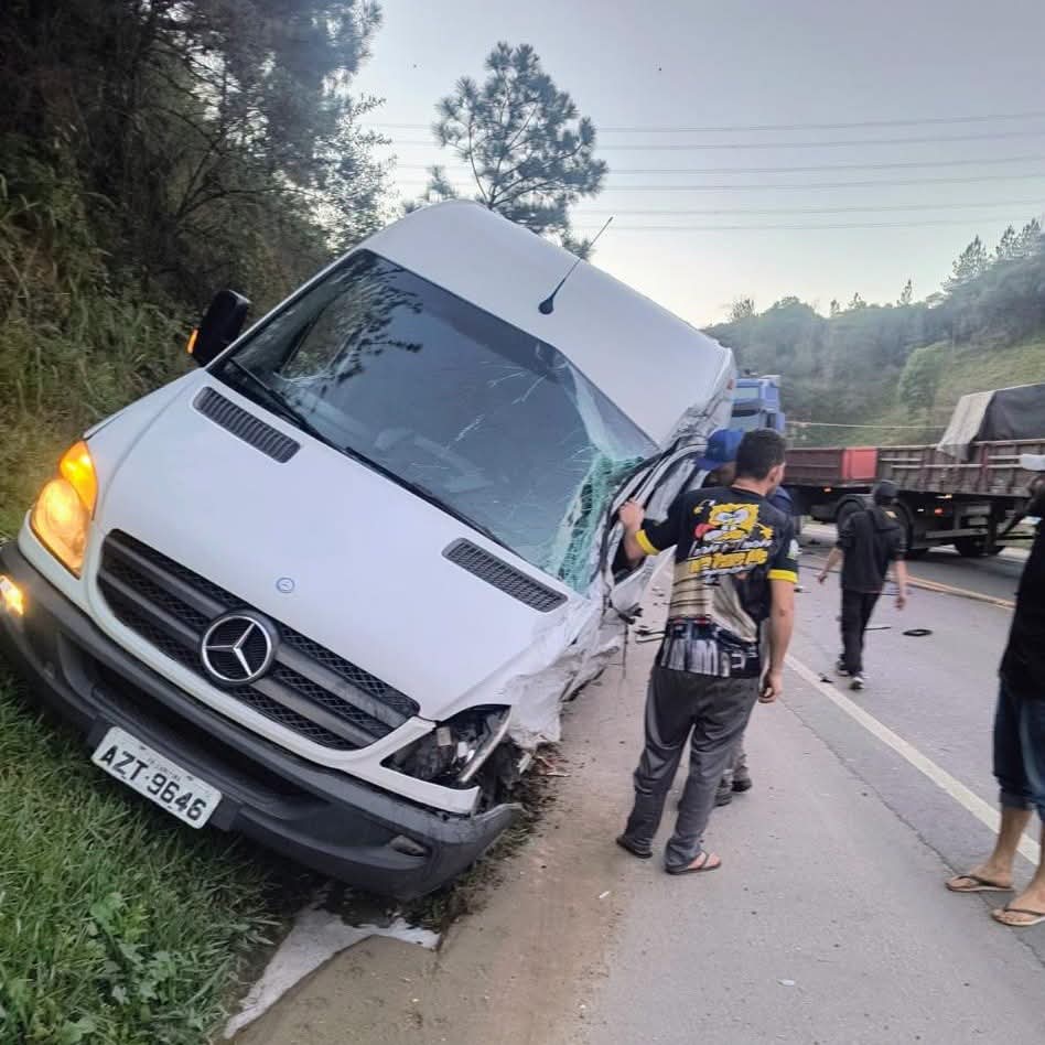 ACIDENTE NA RODOVIA DOS MINÉRIOS GERA CONGESTIONAMENTO.