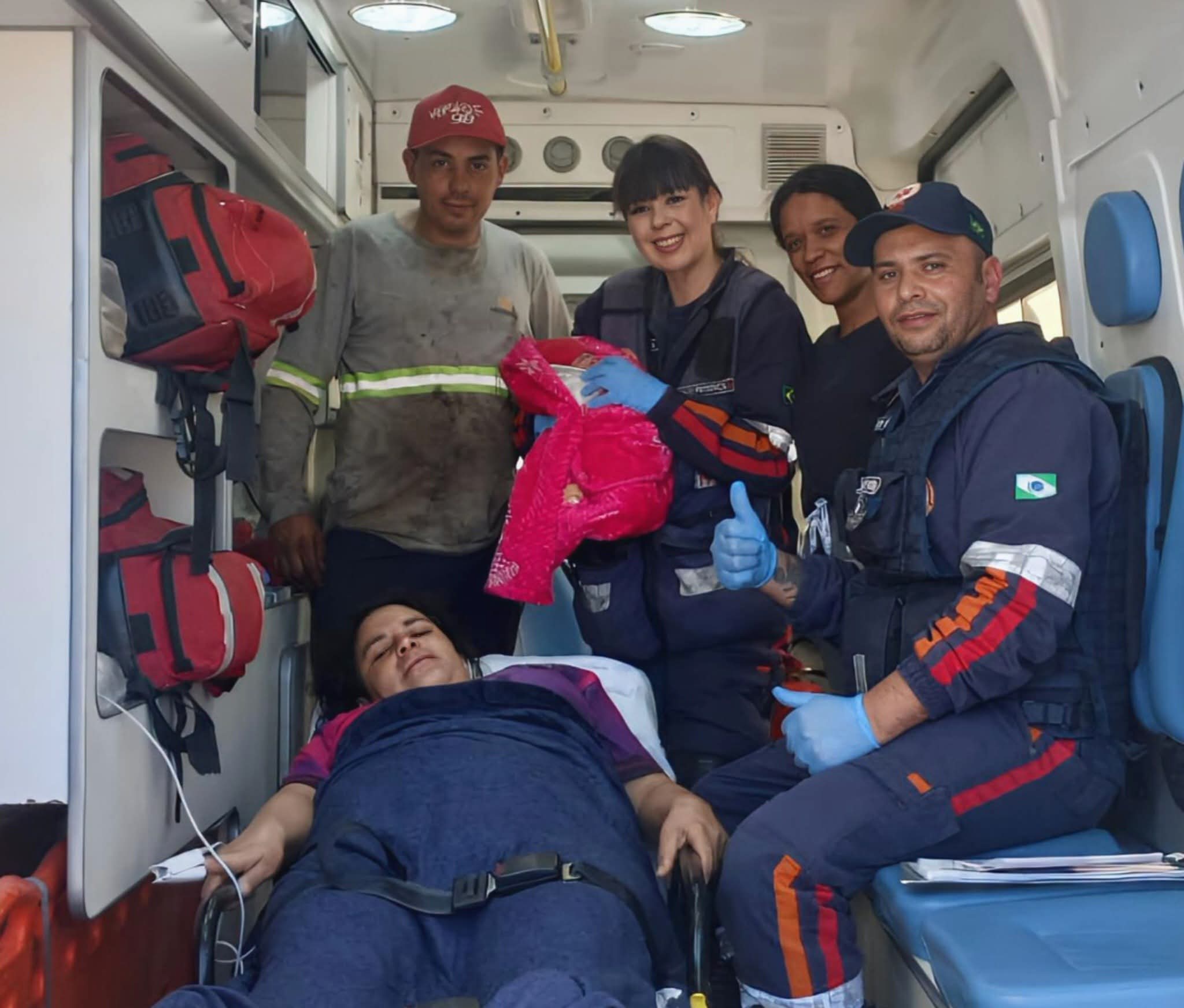 NASCIMENTO DE BEBÊ EM RESIDÊNCIA MOBILIZA EQUIPE DO SAMU EM ITAPERUÇU.