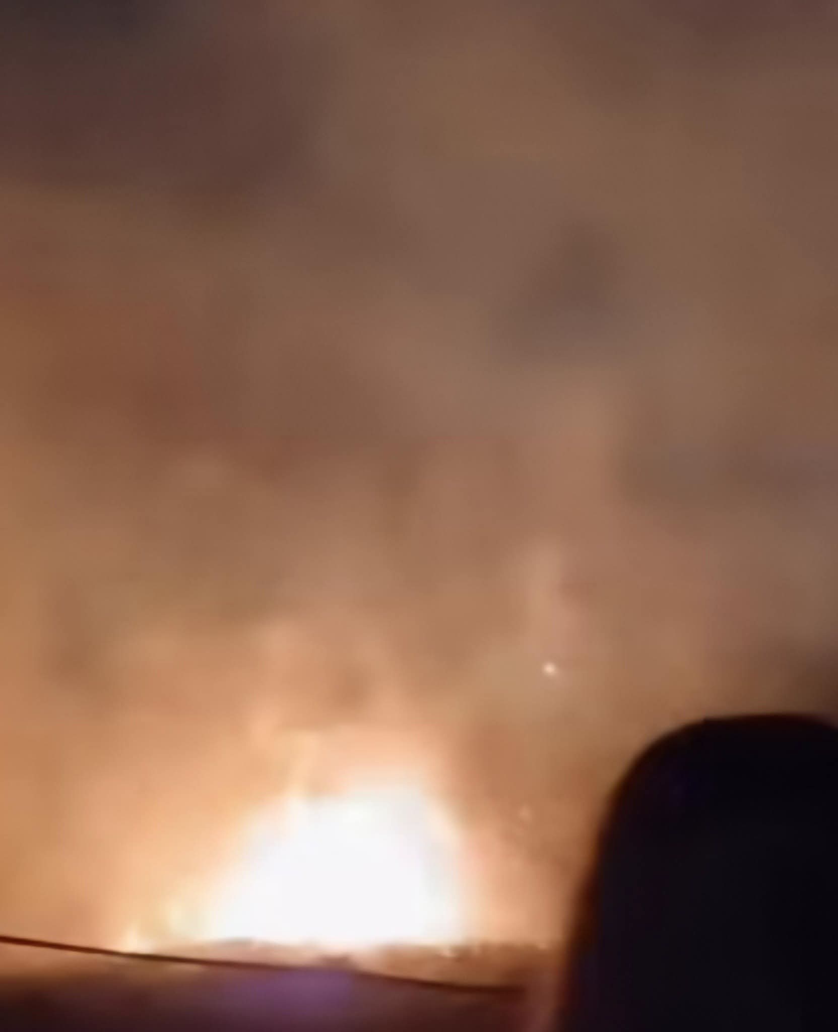 BALÃO CAI EM RESIDÊNCIA DE CURITIBA E CAUSA INCÊNDIO.