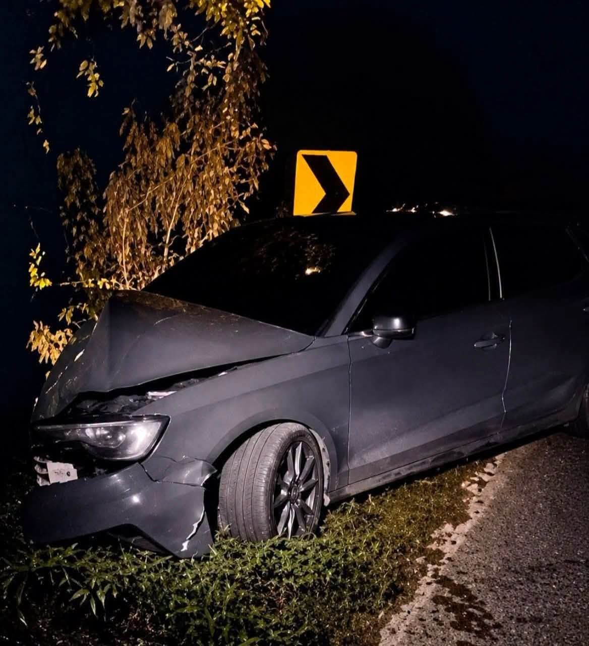 ACIDENTE É REGISTRADO NA ESTRADA DOS ROMEIROS EM ITAPERUÇU.