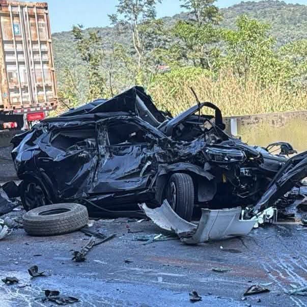 CARRETA ENVOLVIDA EM ENGAVETAMENTO NA BR-277 TINHA FREIOS MANIPULADOS, APONTA PRF.