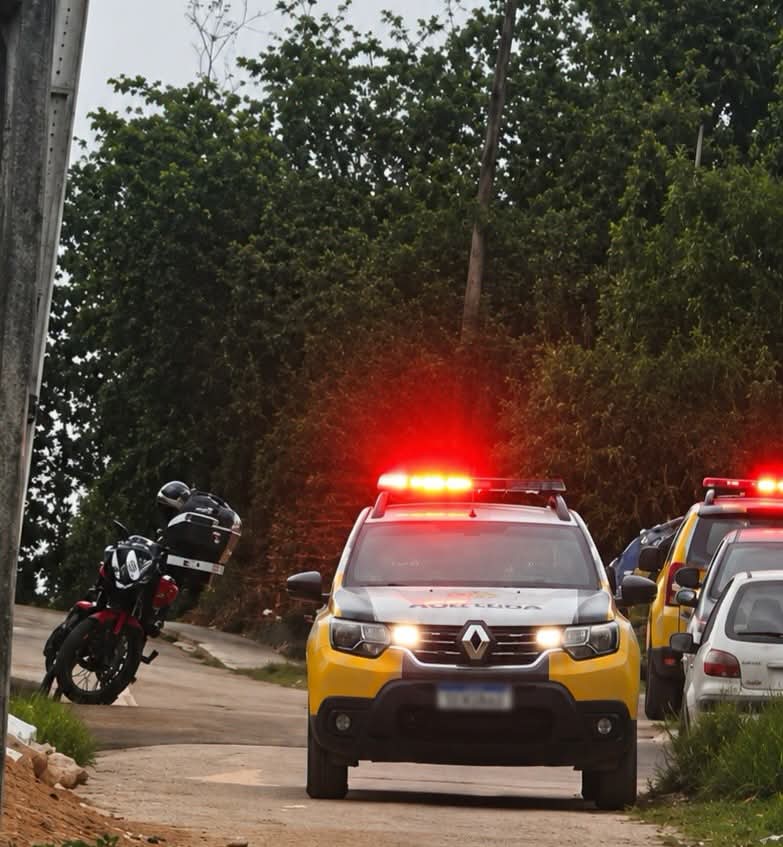 HOMEM É ENCONTRADO MORTO DENTRO DE RESIDÊNCIA EM ALMIRANTE TAMANDARÉ.