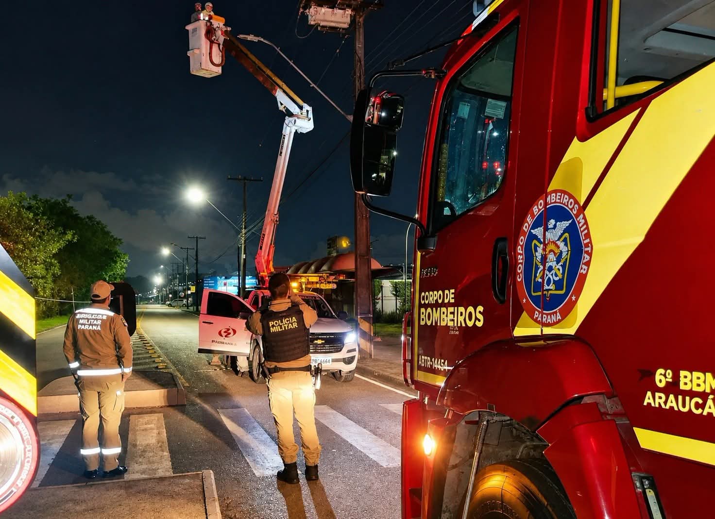HOMEM MORRE ROUBANDO FIOS E EMPRESAS FICAM MAIS DE 10 HORAS SEM ENERGIA EM CURITIBA.
