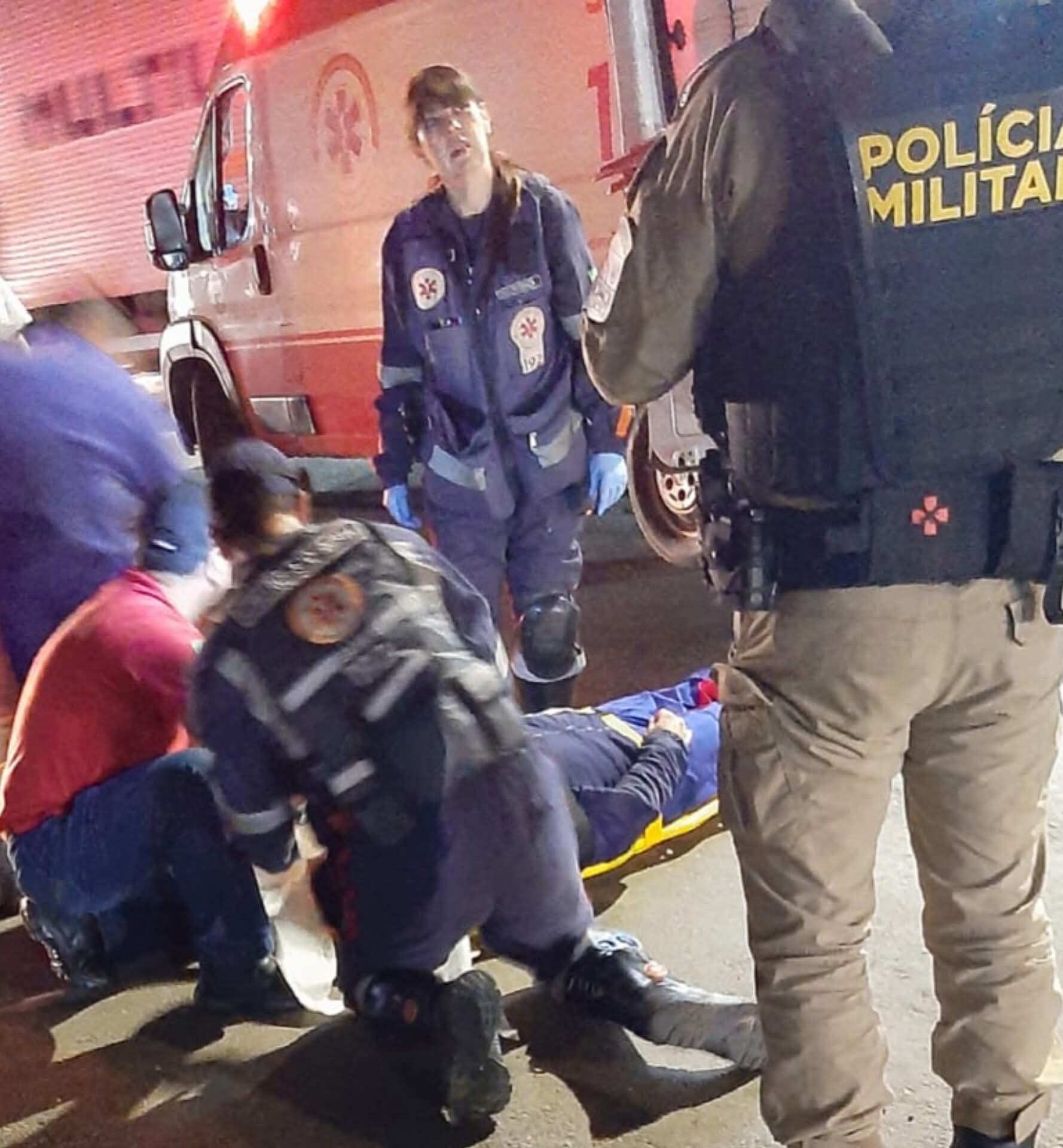 COLISÃO ENTRE CARRO E MOTO DEIXA MOTOCICLISTA FERIDO EM ITAPERUÇU.