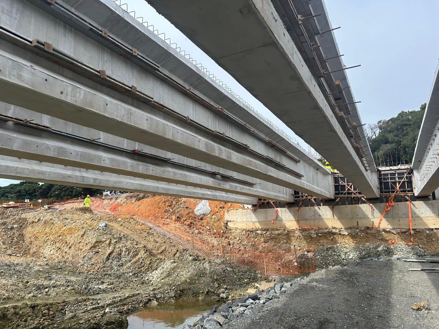 CONTORNO NORTE DE CURITIBA TERÁ INTERDIÇÕES TEMPORÁRIAS PARA LANÇAMENTO DE VIGAS DE NOVO VIADUTO EM ALMIRANTE TAMANDARÉ