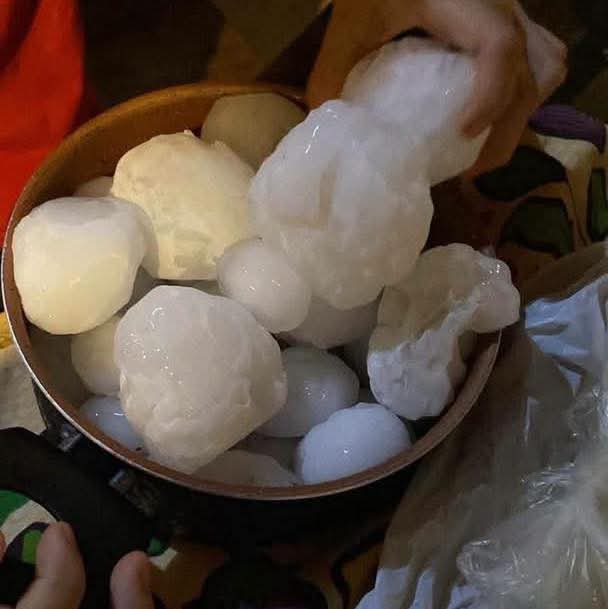 GRANIZO GIGANTE CAUSA ESTRAGOS NO PARAGUAI
