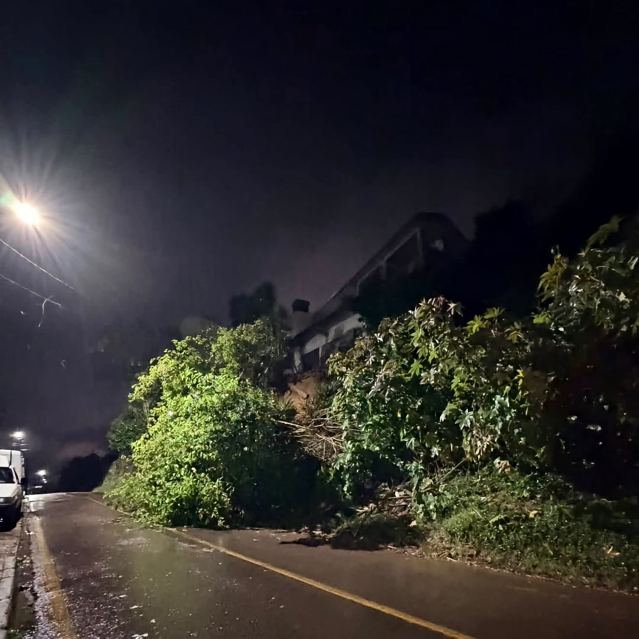 DESLIZAMENTO EM RIO BRANCO DO SUL